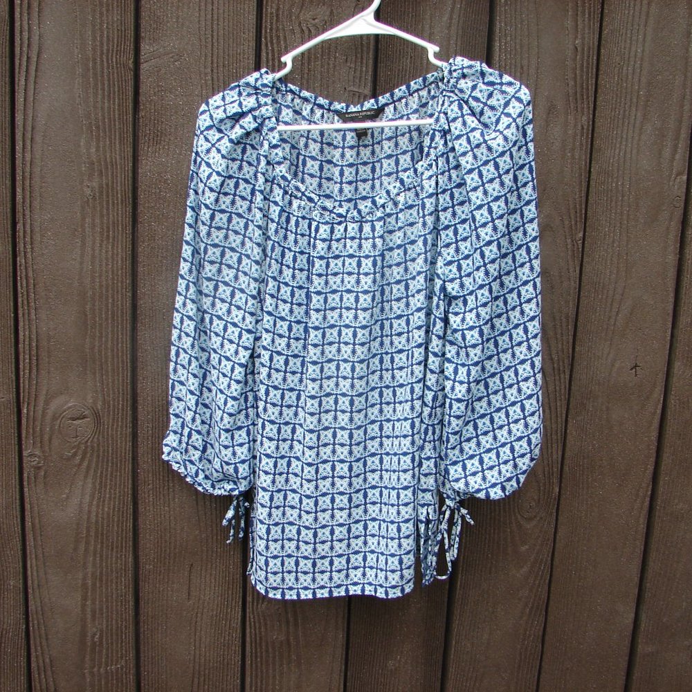 Banana Republic Blue & White Printed 3/4 Sleeve Blouse Size M
